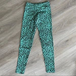 Lici Fit Boa Leggings Small